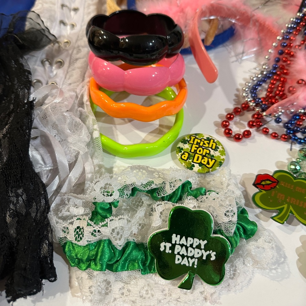 Festive Props View 6